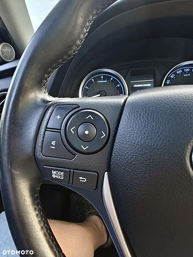 Toyota Auris 1.6 Premium Comfort MS - 25