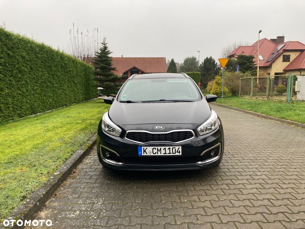 Kia Ceed 1.6 GDI SW ISG Dream-Team Edition - 2