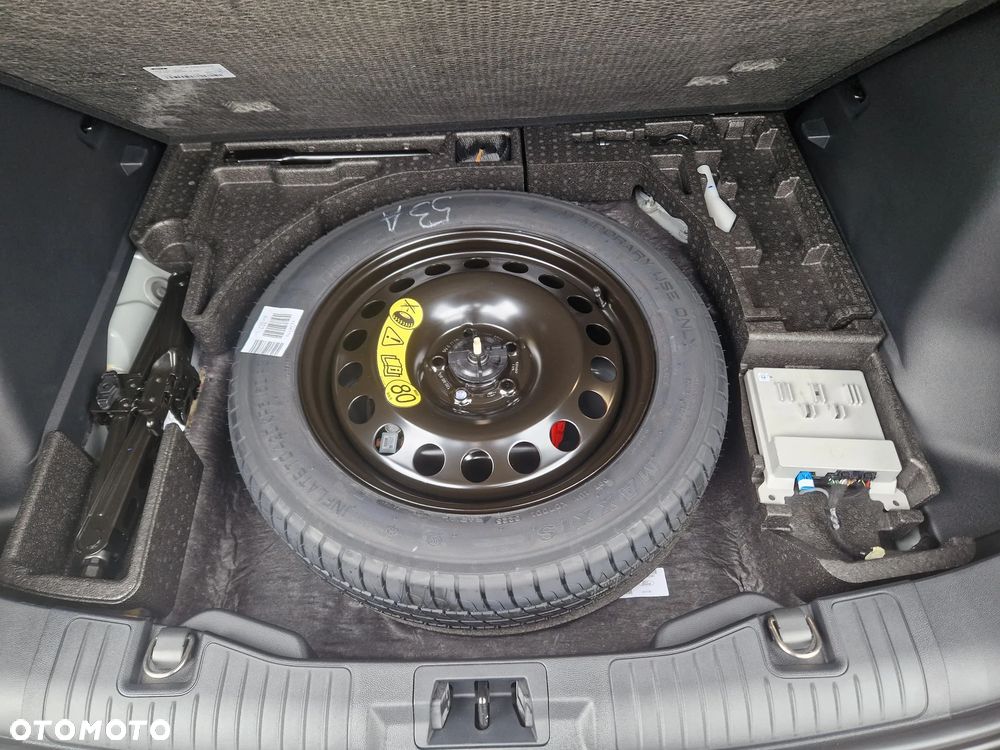 Ford Kuga 2.5 FHEV AWD ST-Line X eCVT - 18