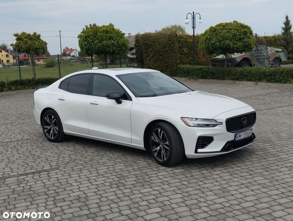 Volvo S60 T8 Recharge AWD Plus Dark - 27