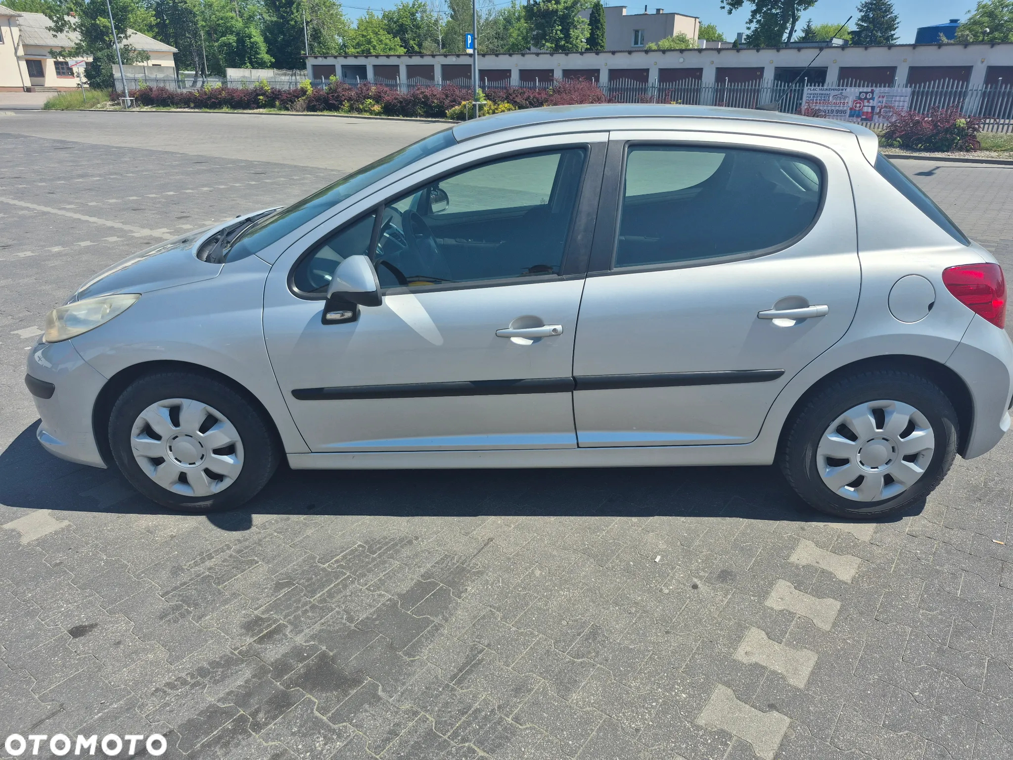 Peugeot 207 1.4 16V Presence - 2