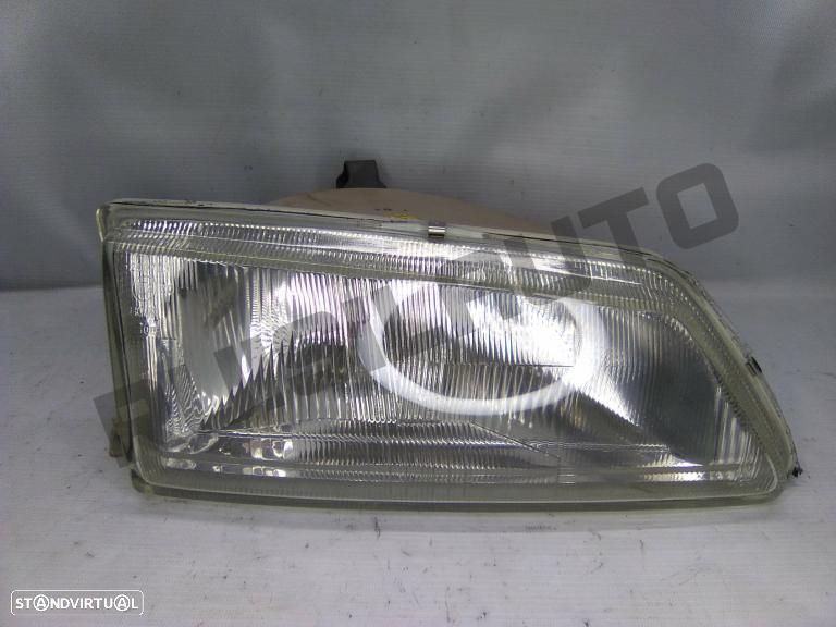 Ótica / Farol Direito  Peugeot 106 I  [1991_1995] 1.1 - 1