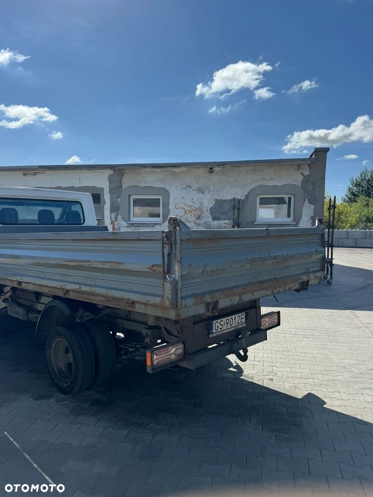 Mercedes-Benz Sprinter - 13