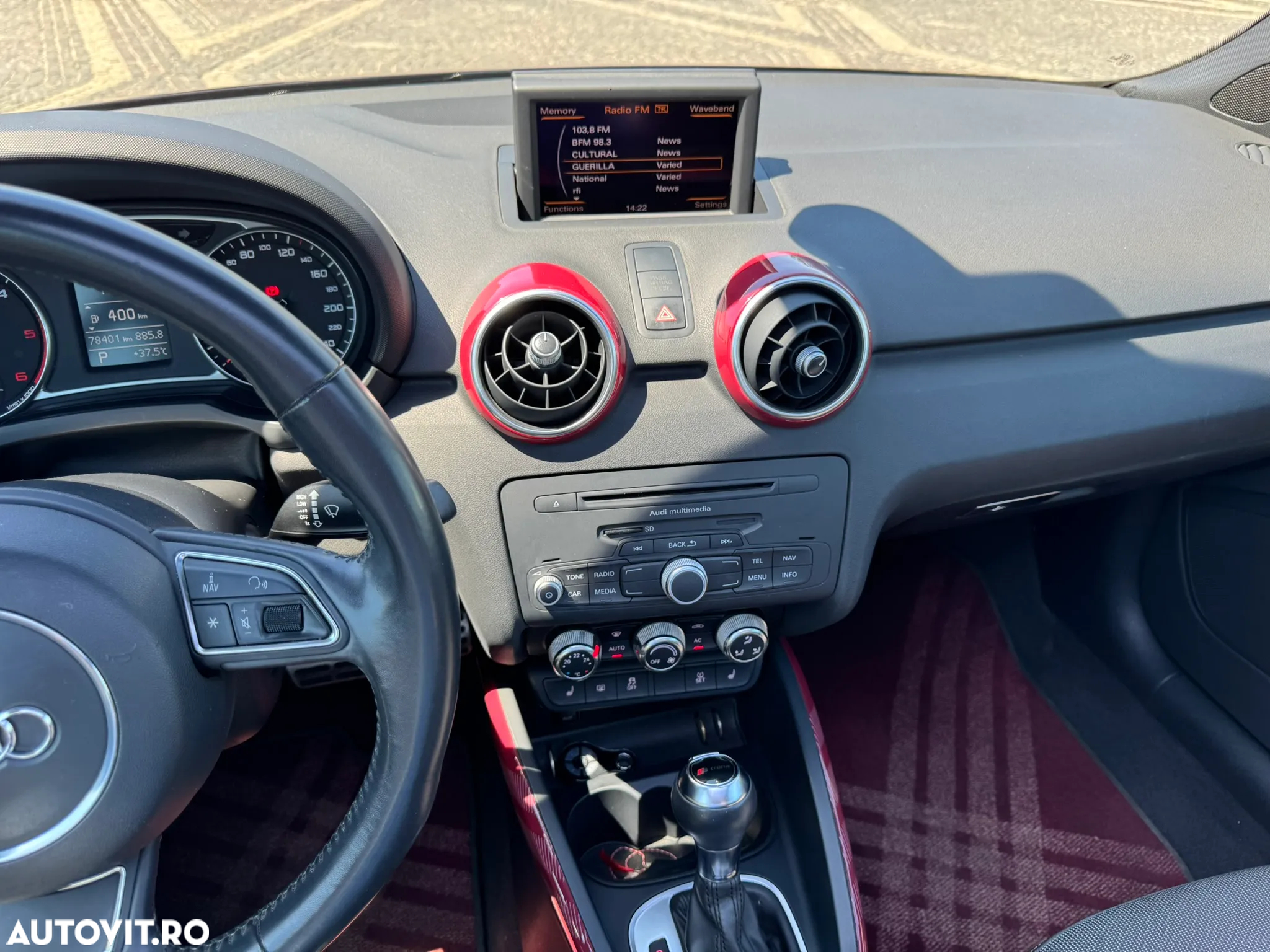Audi A1 1.6 TDI Stronic Ambition - 15