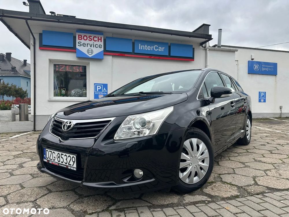 Toyota Avensis Touring Sports 1.8 Comfort - 2