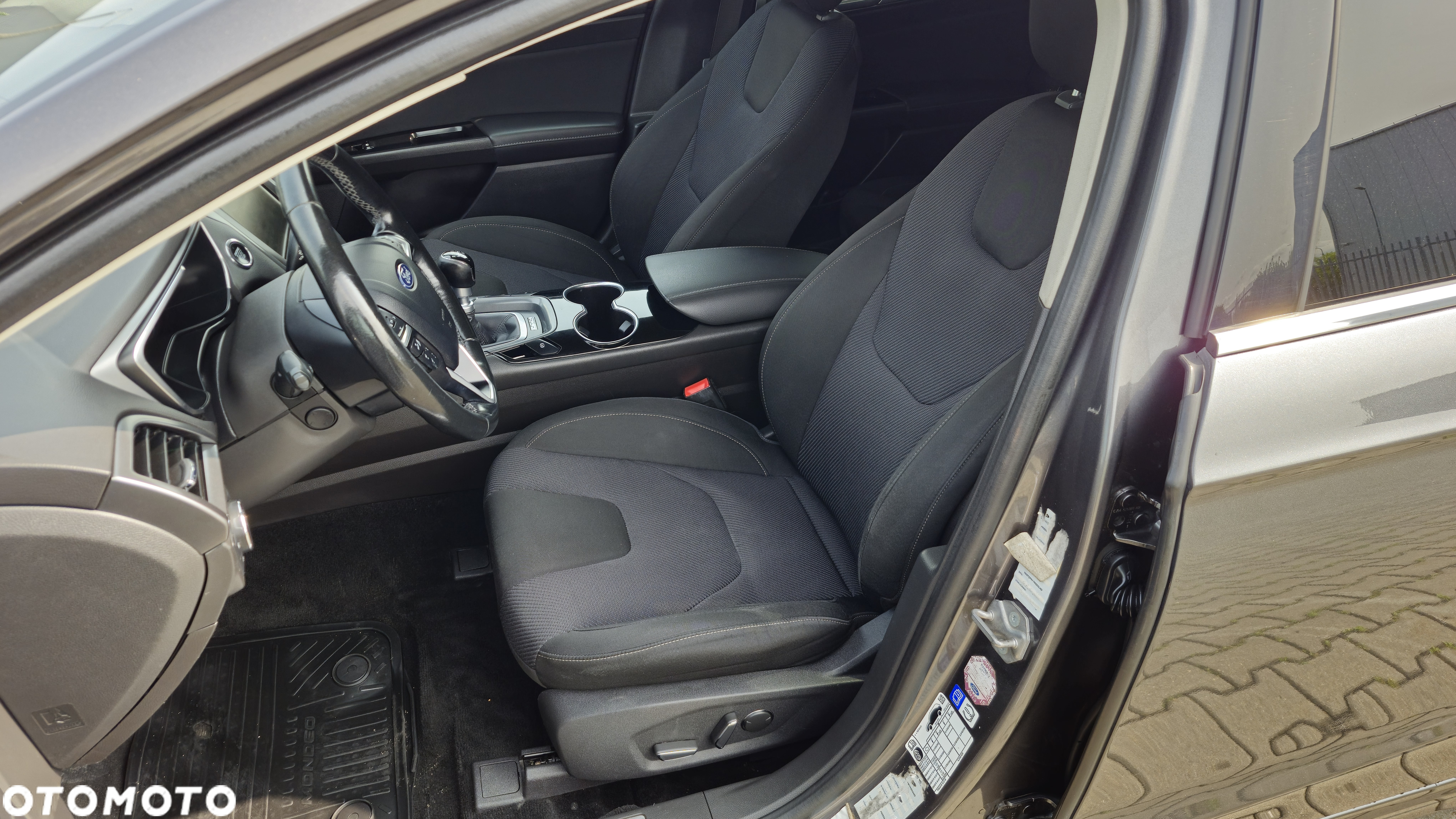 Ford Mondeo 2.0 TDCi Titanium - 12
