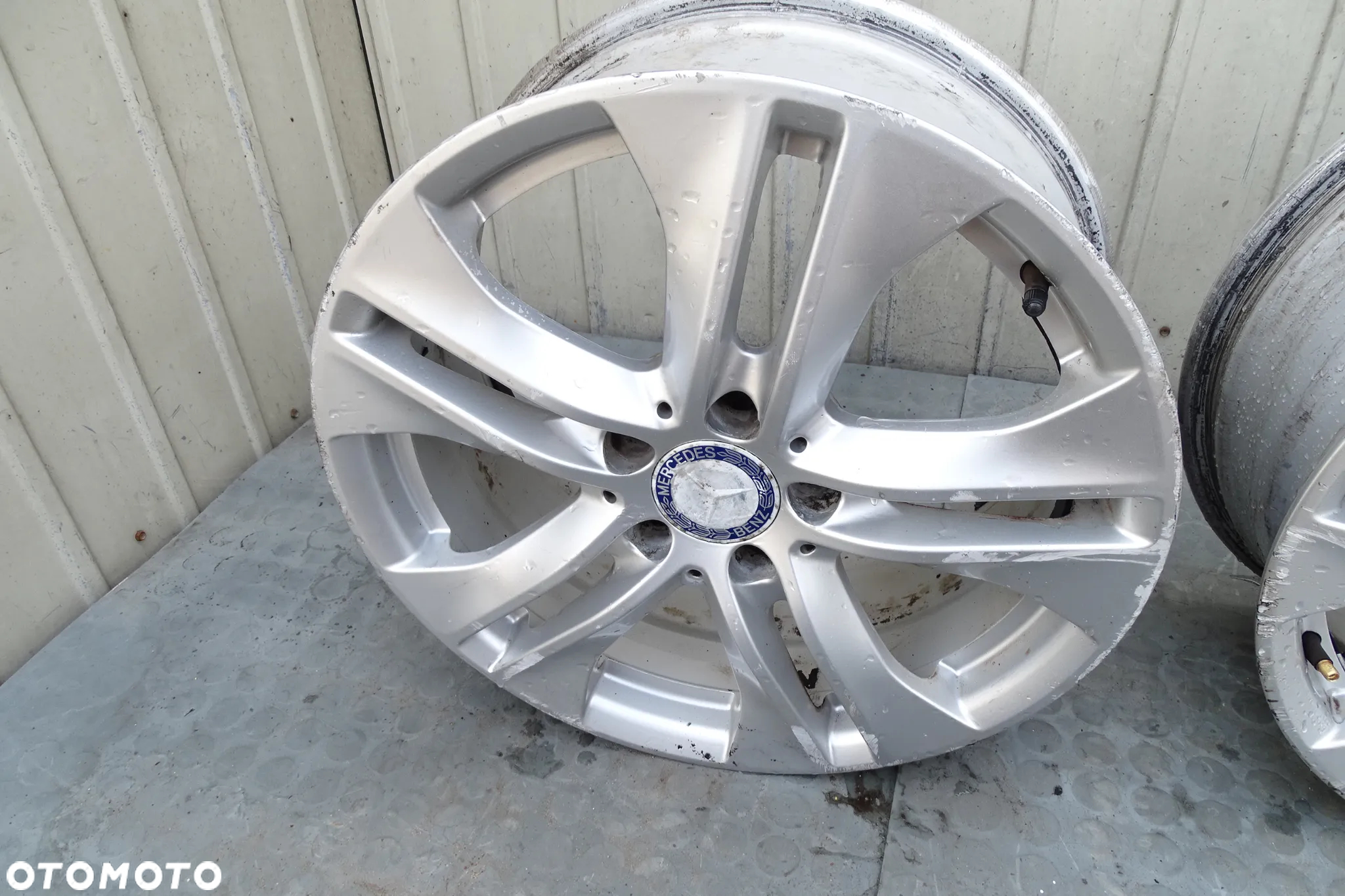 Mercedes-Benz W207 E klasa felgi Aluminiowe  7,5jx17" ET45 5x112 A2074010602 - 7