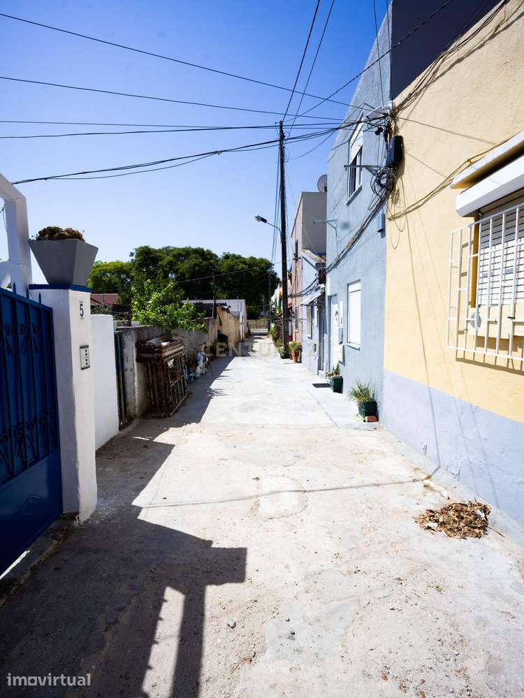 Moradia T1 em Almada, União das Freguesias de Caparica e Trafaria - Grande imagem: 2/12