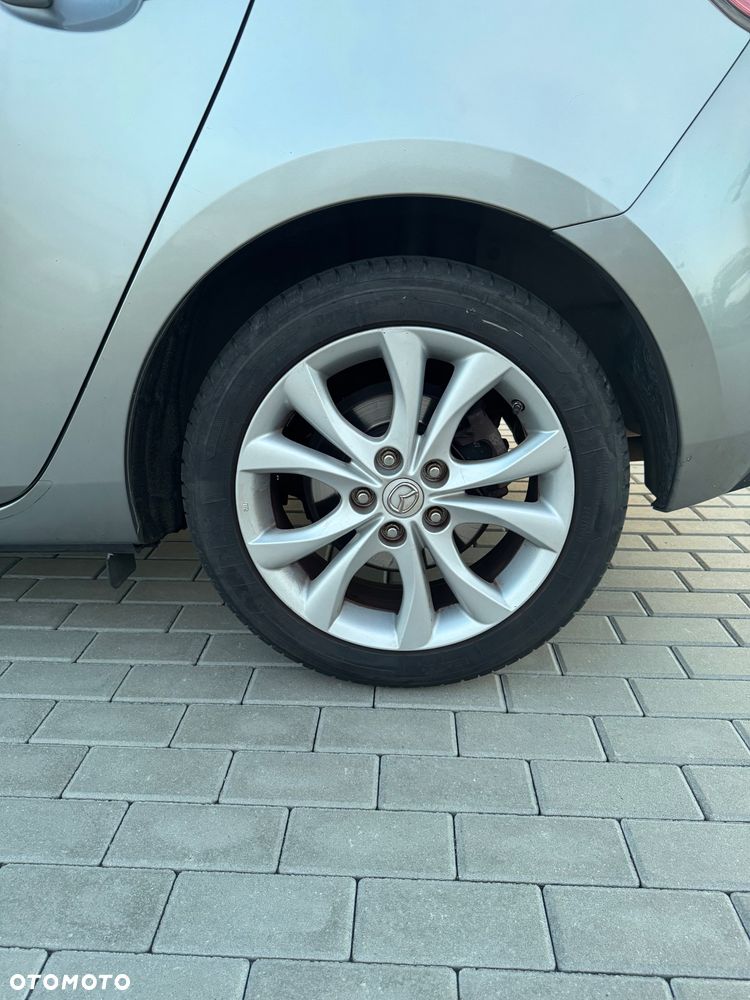Mazda 3 2.0 Exclusive + - 13