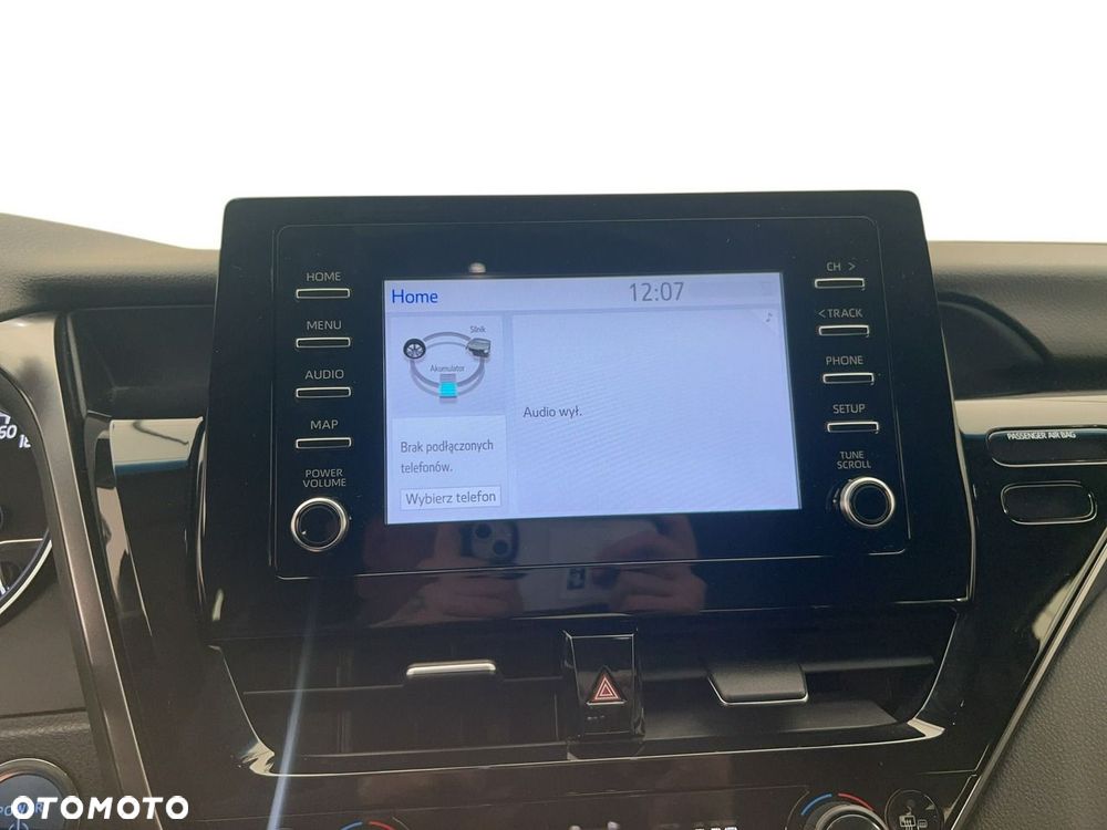 Toyota Camry - 19