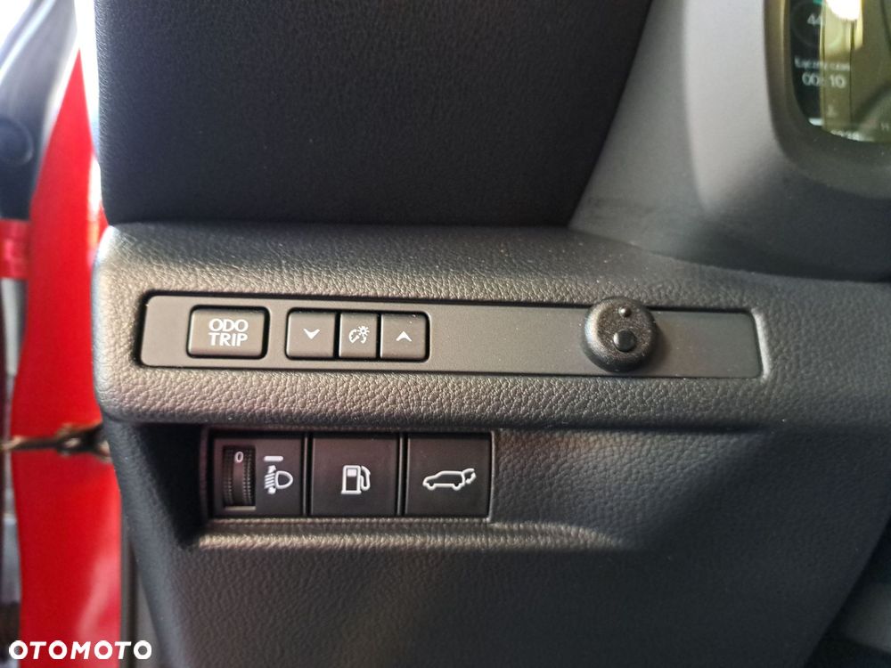 Lexus LBX 1.5 Hybrid Emotion - 32