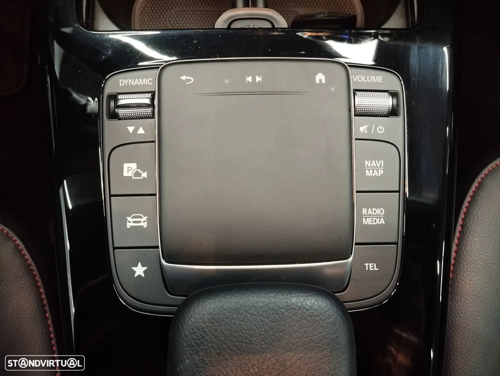 Mercedes-Benz A 250 Limousine e AMG Line - 39