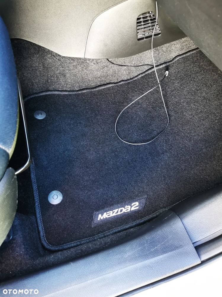 Mazda 2 1.5 Skyenergy - 14