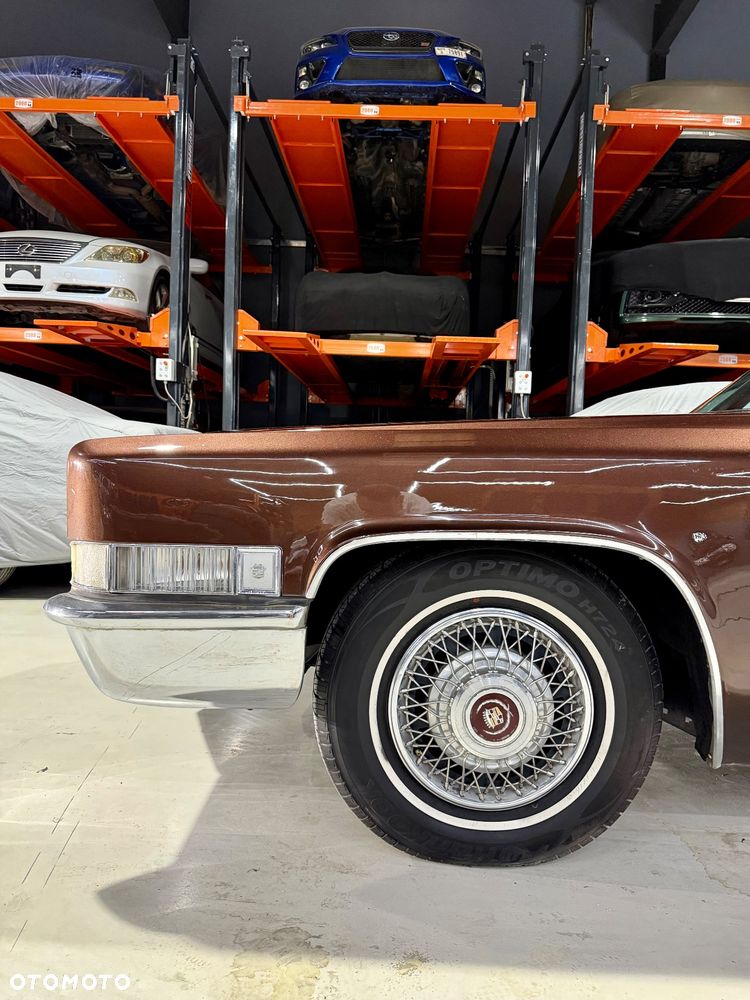 Cadillac Deville - 5