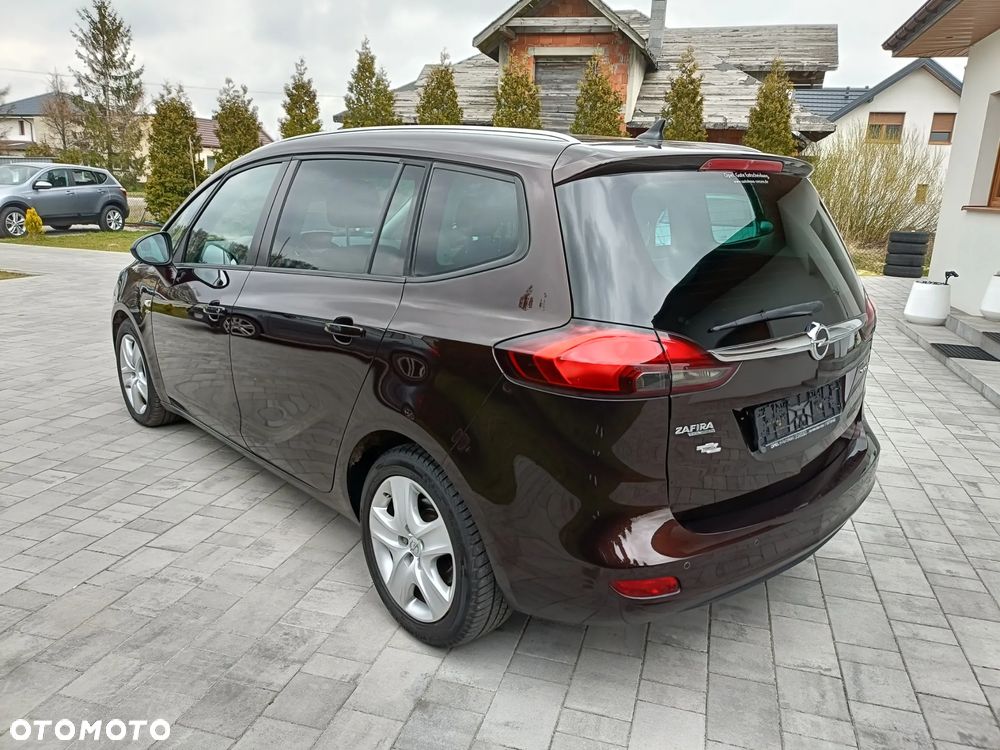 Opel Zafira - 9