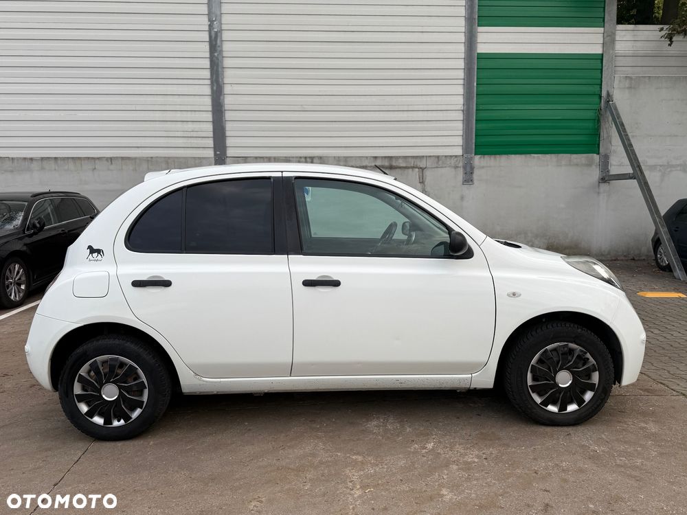 Nissan Micra - 4