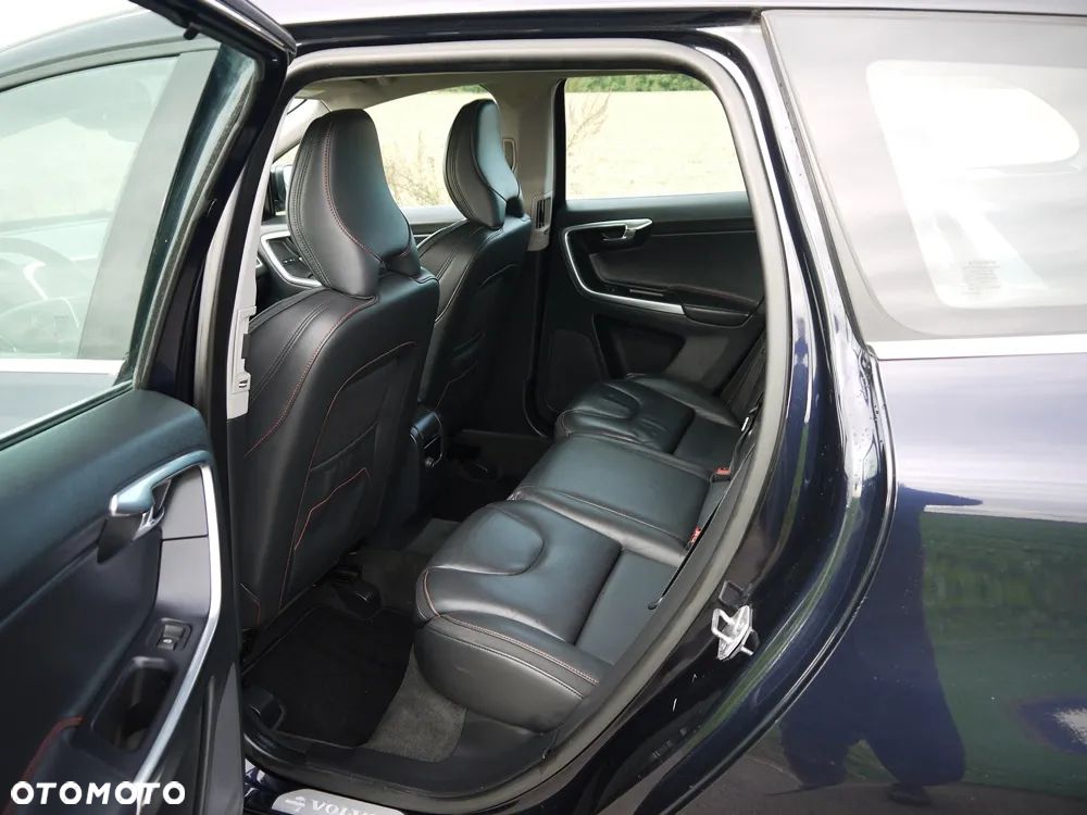 Volvo XC 60 D3 Geartronic Ocean Race - 26