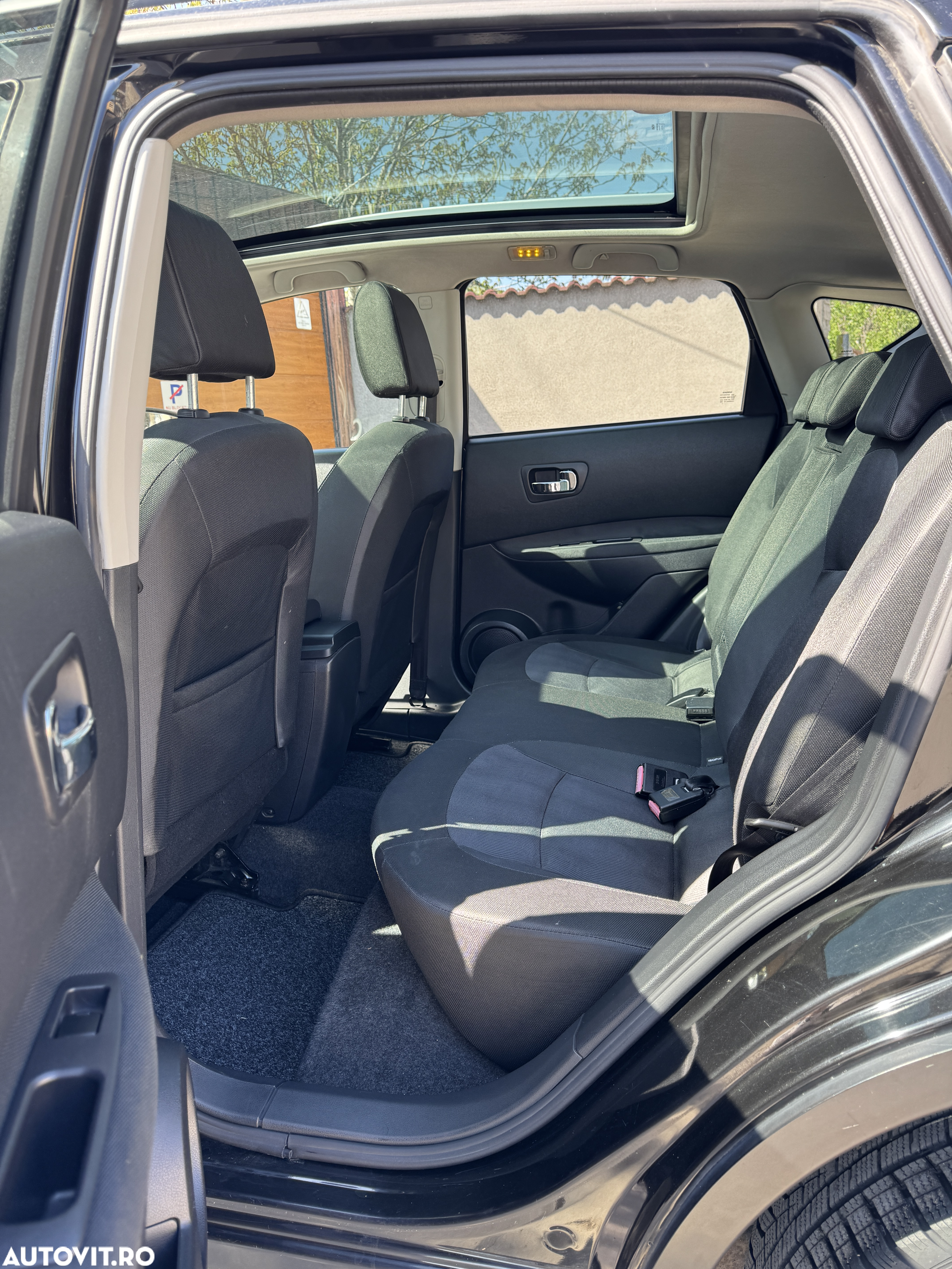 Nissan Qashqai 2.0 dCi DPF 4x4 tekna - 6