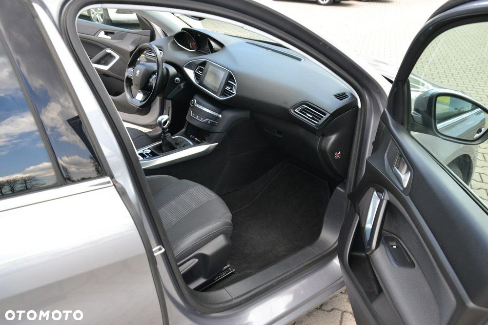 Peugeot 308 - 17