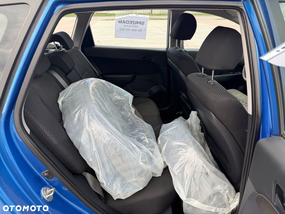 Hyundai i30 1.6 CRDi Comfort - 4