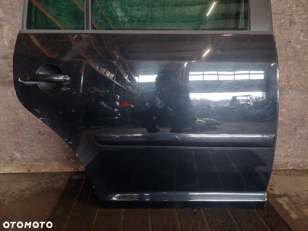 DRZWI KOMPLETNE PRAWY TYŁ VOLKSWAGEN TOURAN I LC9Z - 2