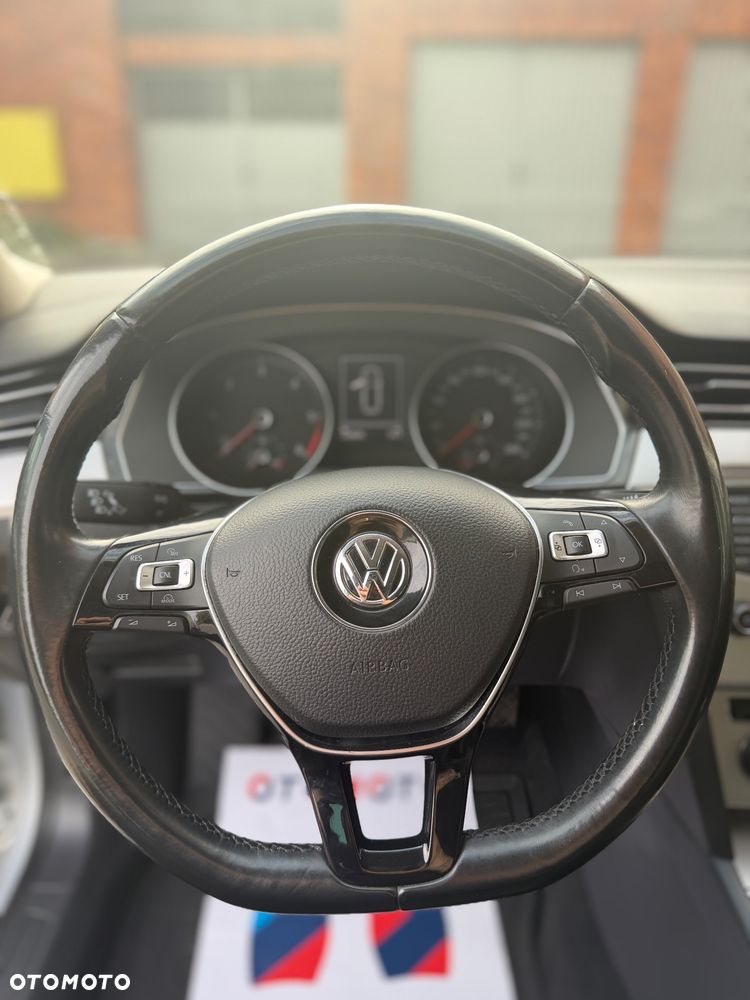 Volkswagen Passat 1.6 TDI (BlueMotion Technology) Comfortline - 38