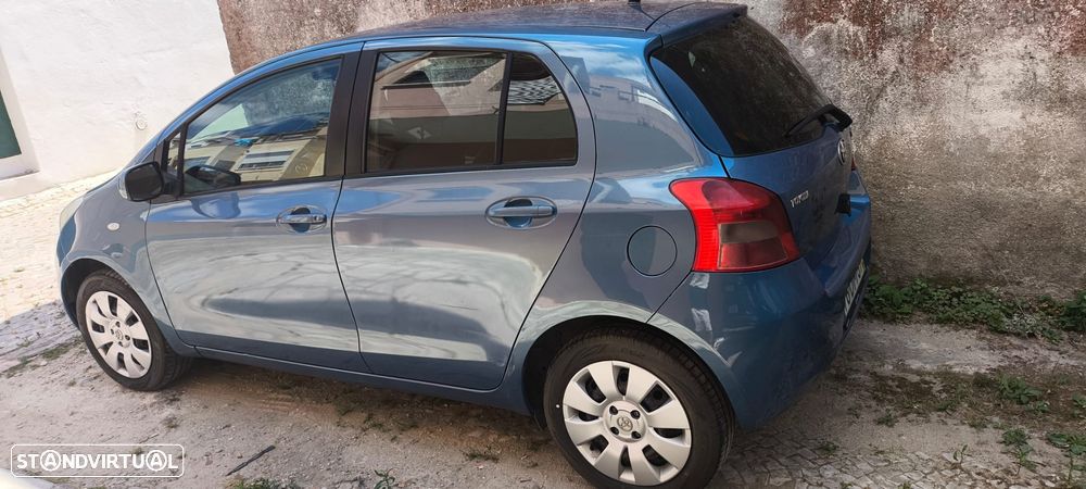 Toyota Yaris 1.0 VVT-i - 1
