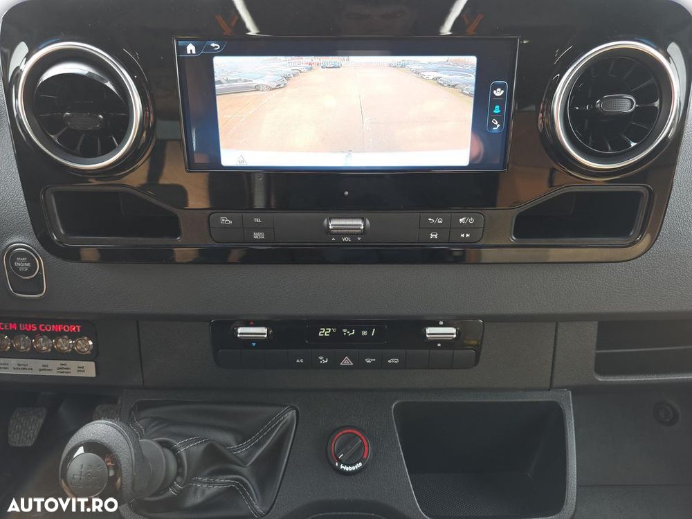 Mercedes-Benz Sprinter 517 - 19