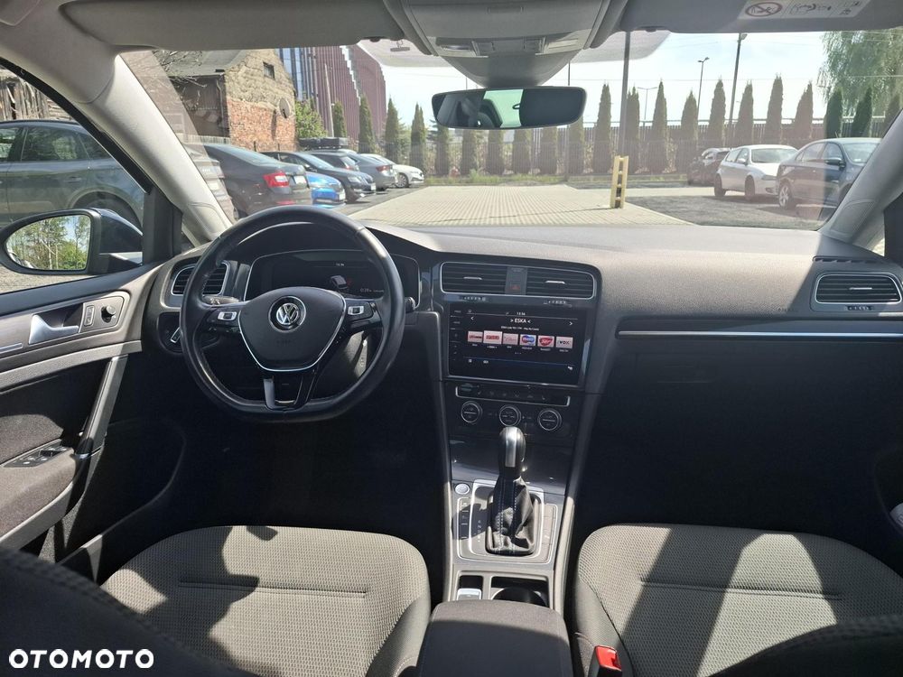 Volkswagen Golf - 7