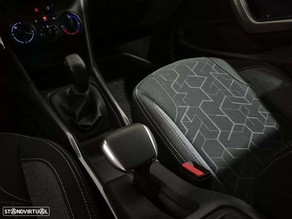 Peugeot 2008 1.2 PureTech Style - 21