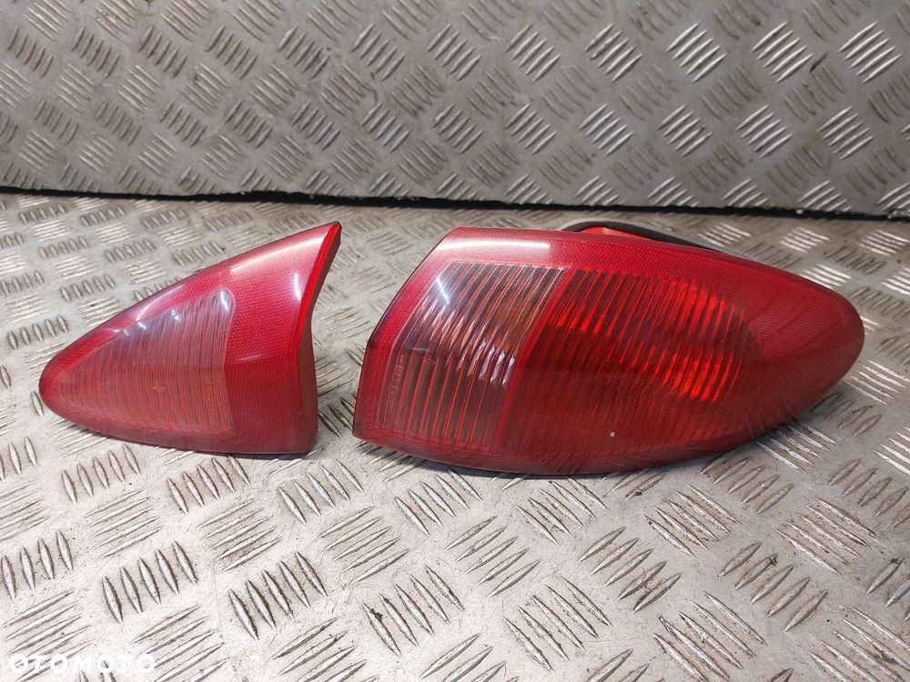 LAMPA LEWY PRAWY TYŁ ALFA ROMEO 147 46556349 46556346 46556347 - 3