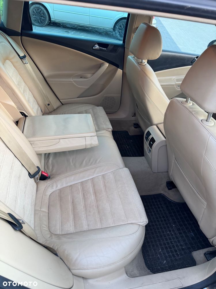Volkswagen Passat 2.0 TDI Highline DSG - 13