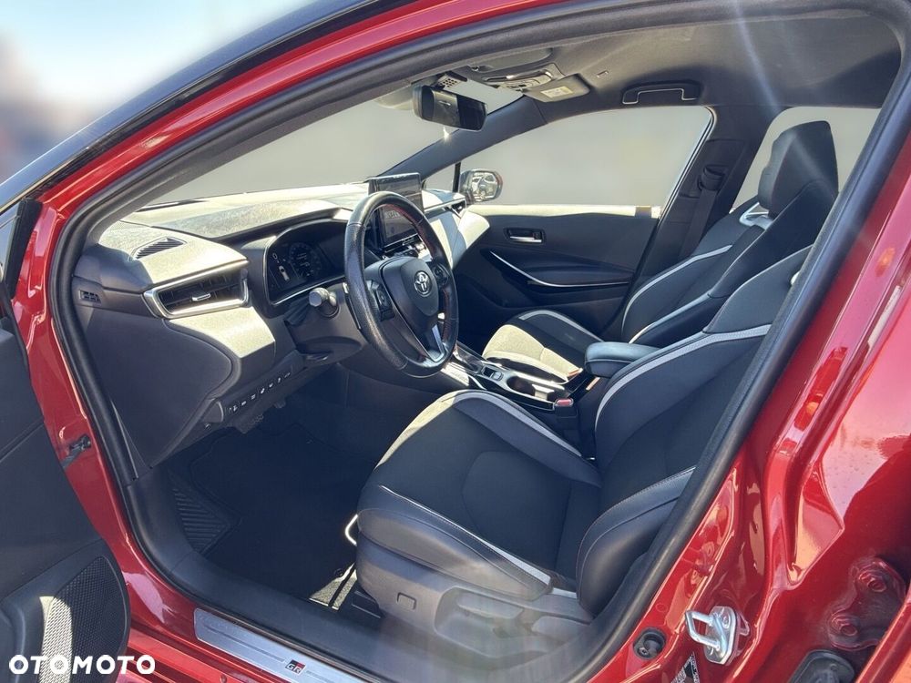 Toyota Corolla 2.0 Hybrid GR Sport Dynamic - 12