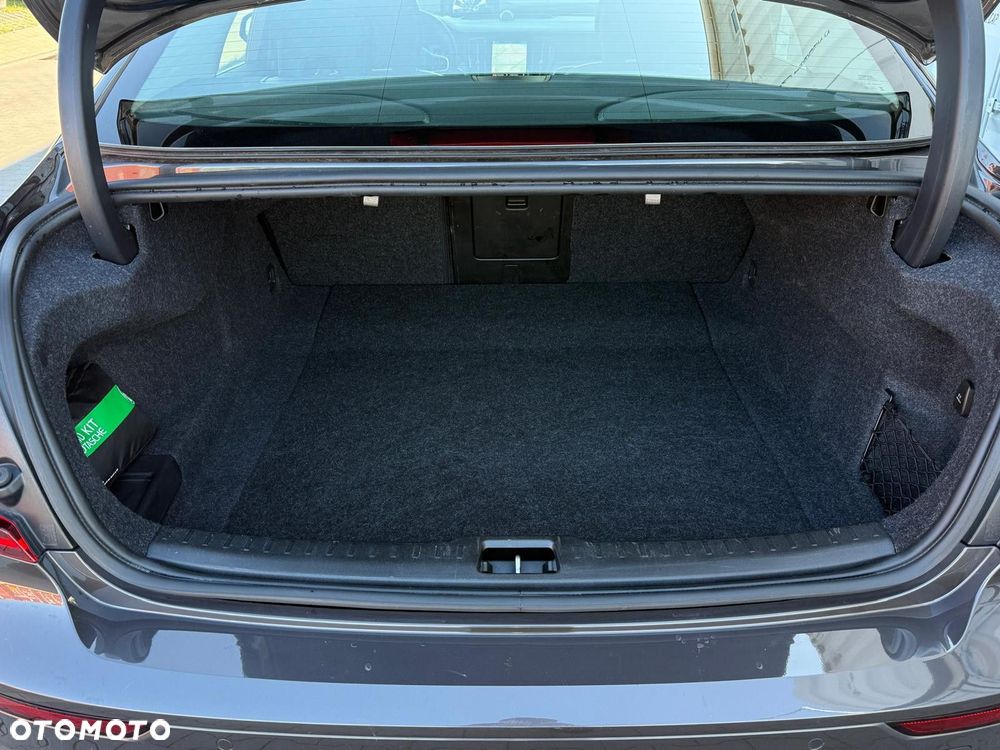 Volvo S60 B5 B AWD Ultimate Dark - 30