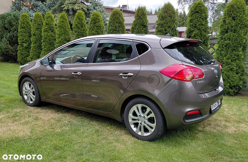 Kia Ceed 1.6 GDI ISG Spirit - 6