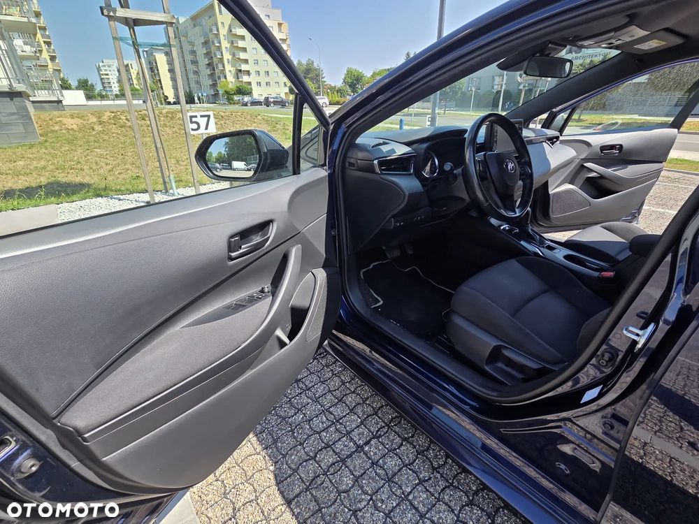 Toyota Corolla - 11