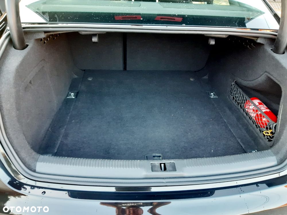 Audi A4 Limousine - 27