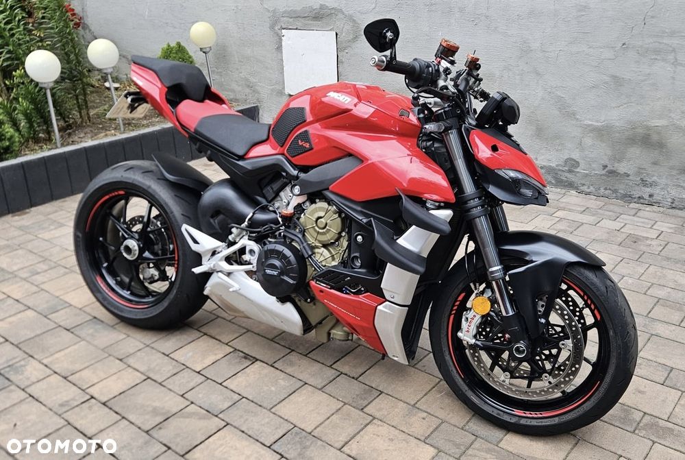 Ducati Streetfighter V4 - 1