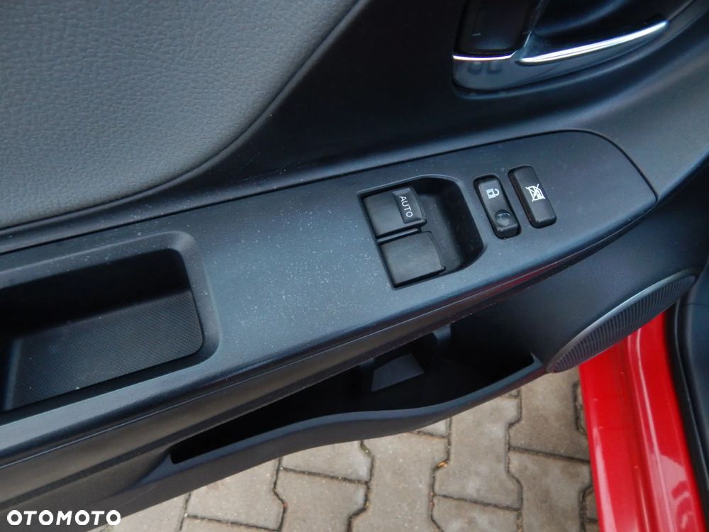 Toyota Yaris 1.33 Sol - 16