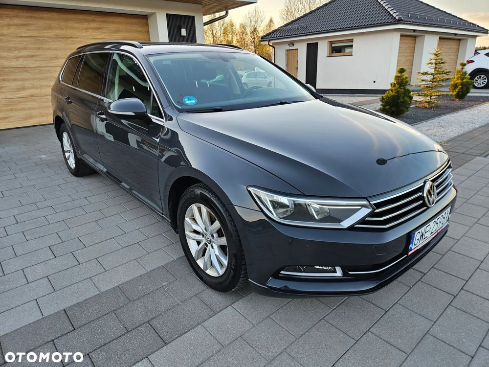 Volkswagen Passat 2.0 TDI SCR DSG Comfortline - 2