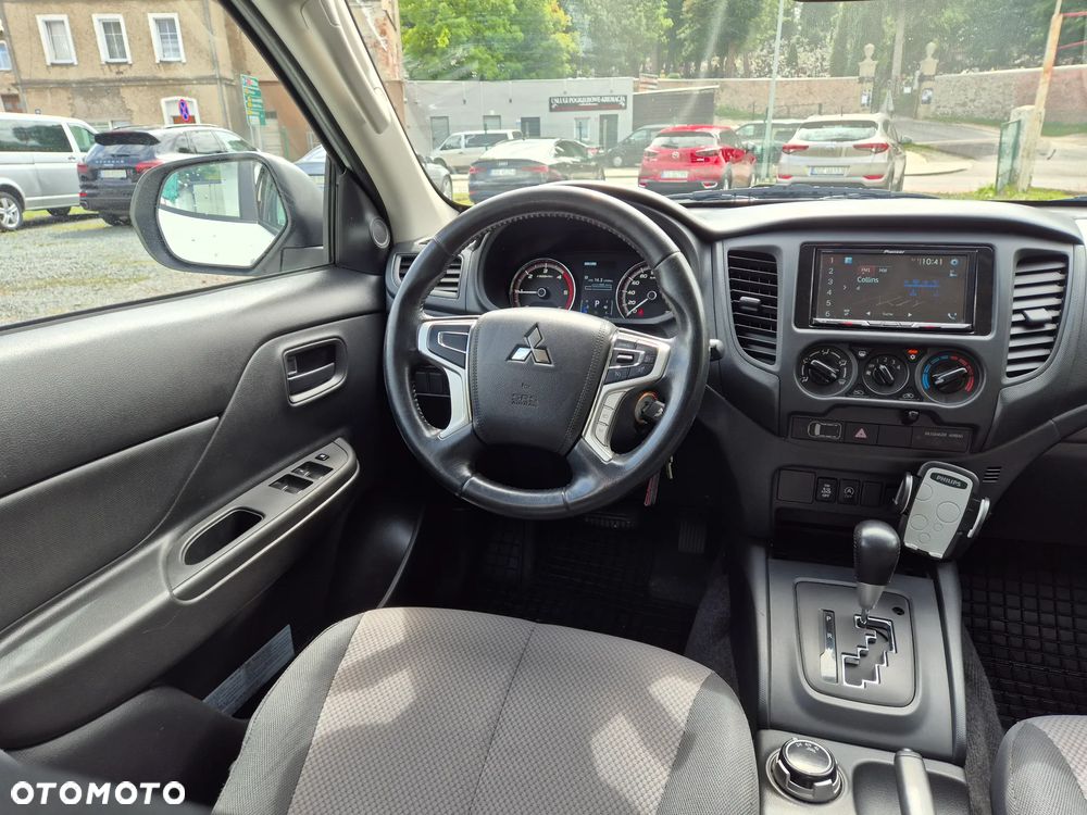 Mitsubishi L200 Pick Up 4x4 S&S Autm Double Cab Plus - 22