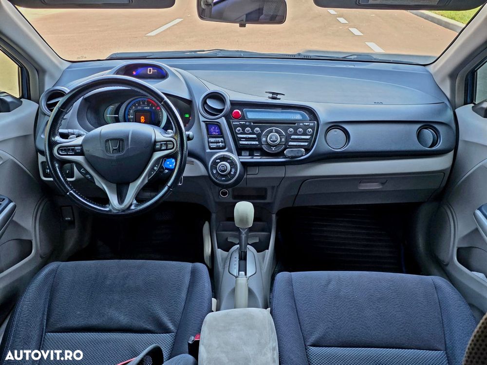 Honda Insight - 8