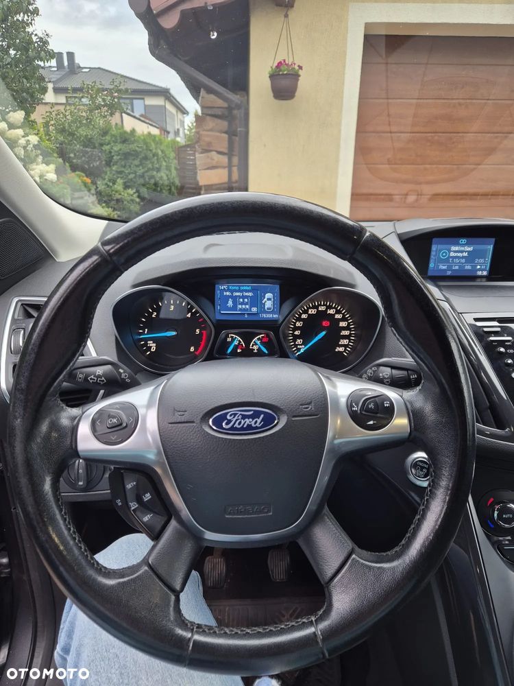 Ford Kuga 2.0 TDCi FWD Titanium - 4