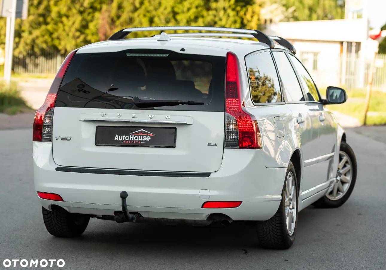 Volvo V50 2.4i Momentum - 10