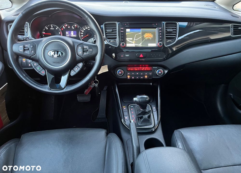 Kia Carens 1.7 CRDi Business Line 7os 7DCT - 11