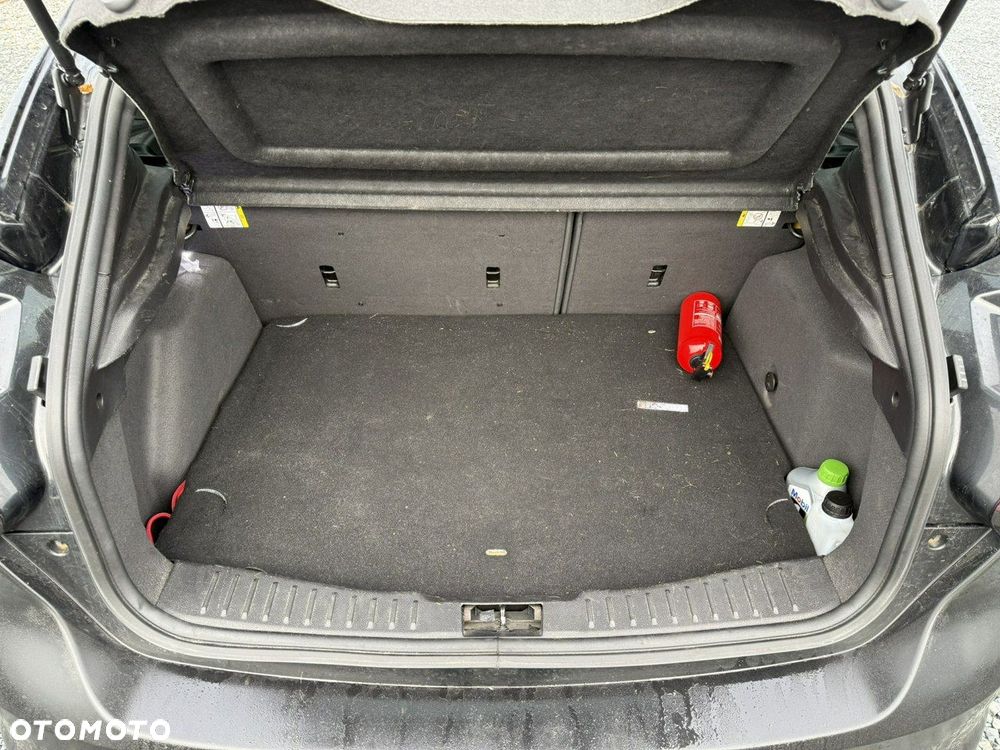 Ford Focus 2.0 EcoBoost ST - 35