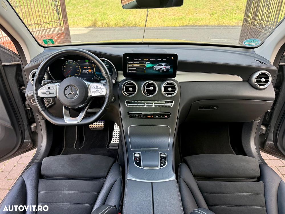 Mercedes-Benz GLC 300 de 4Matic 9G-TRONIC AMG Line - 34