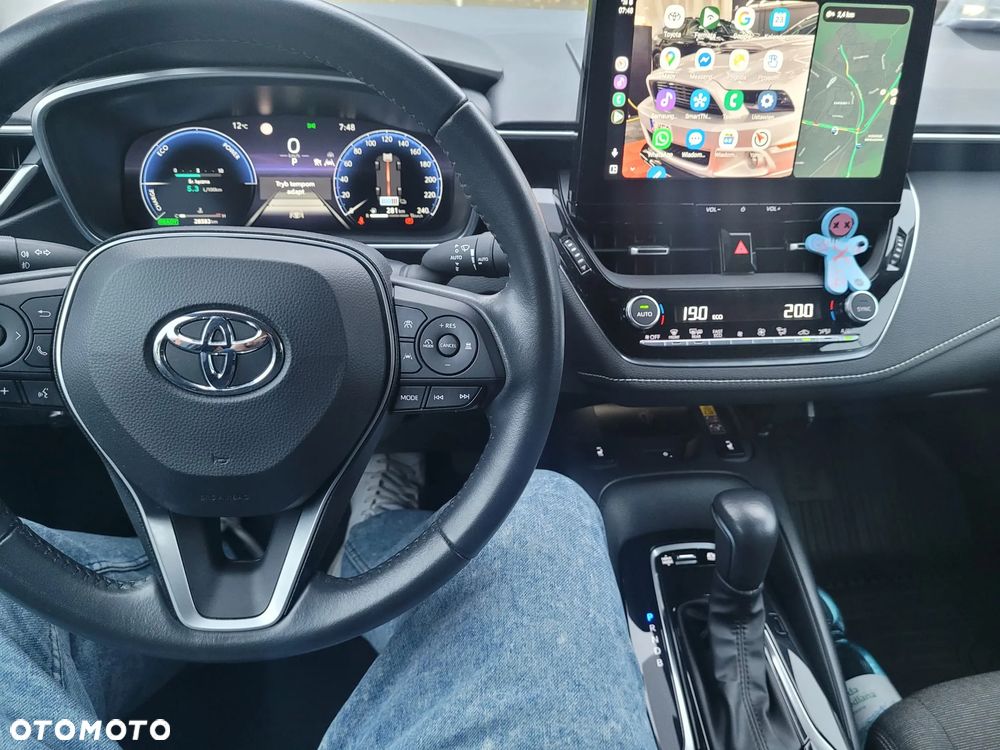 Toyota Corolla 1.8 Hybrid Style - 24