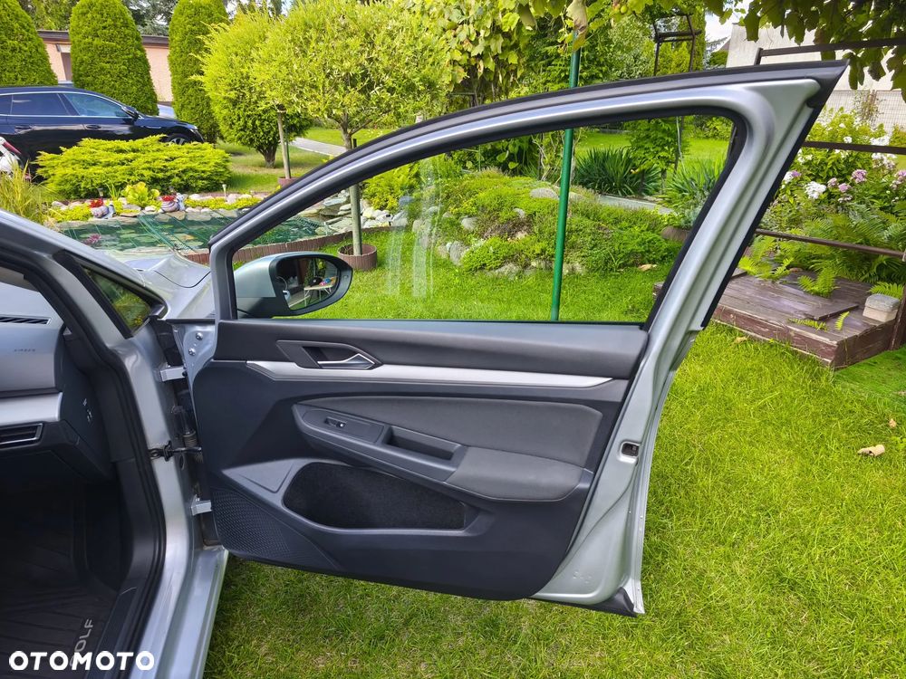 Volkswagen Golf 2.0 TDI Life - 25