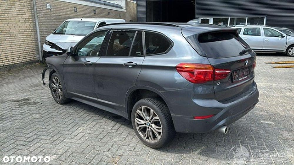 BMW X1 sDrive18i - 2